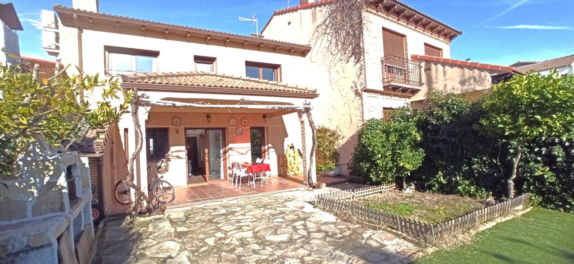 La Higuera De Gredos Villa Higuera de las Duenas Bagian luar foto